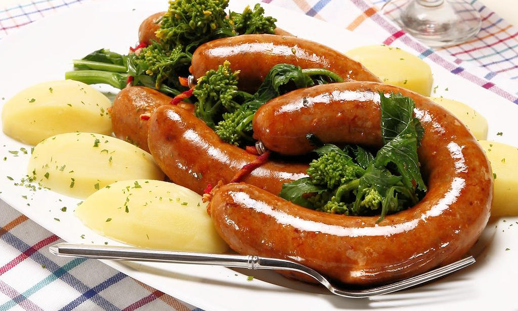 Experience the history and flavor of alheira, a unique Portuguese sausage that pays homage to Jewish heritage while delighting taste buds in Lisbon.