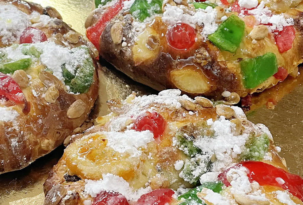 Immerse yourself in the festive flavors of Bolo-Rei, the king of Portuguese Christmas cakes, and experience the regal indulgence of Lisbon's holiday traditions.