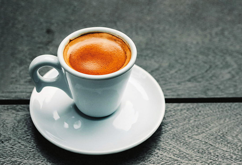 Learn about café com cheirinho, a Portuguese coffee with alcohol that has a scent and a soul.