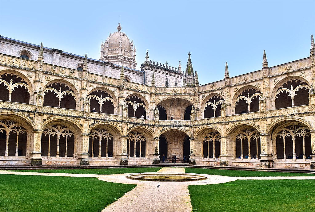 The History of Jerónimos Monastery (Mosteiro dos Jerónimos)