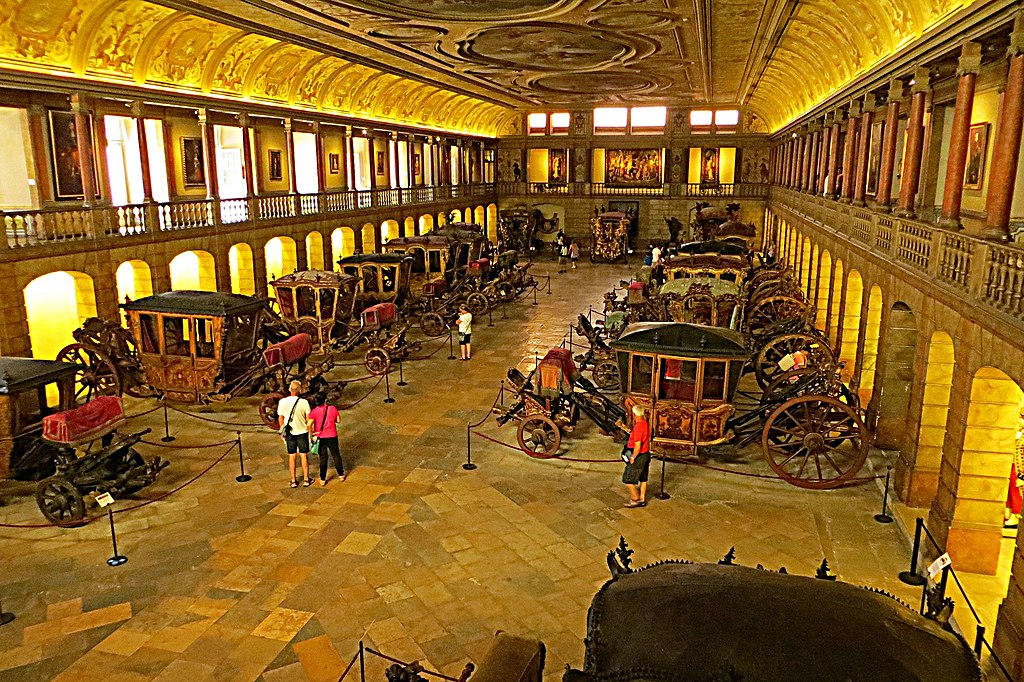 Delve into the captivating tale of The National Coach Museum's grand opening in 1905, immersing yourself in Lisbon's remarkable carriage history.