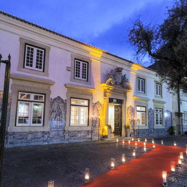 Condes de Óbidos Palace (Palácio dos Condes de Óbidos)