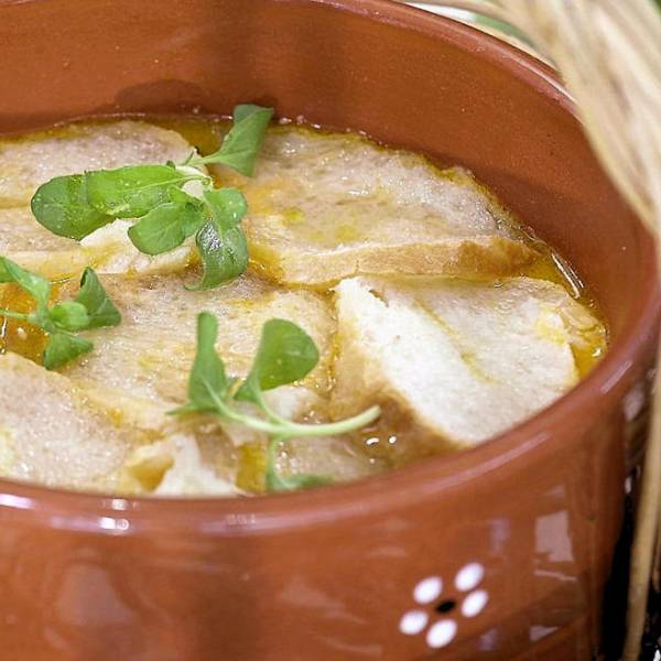 Sopa de Bacalhau dos Campinos: An Ode to Tradition